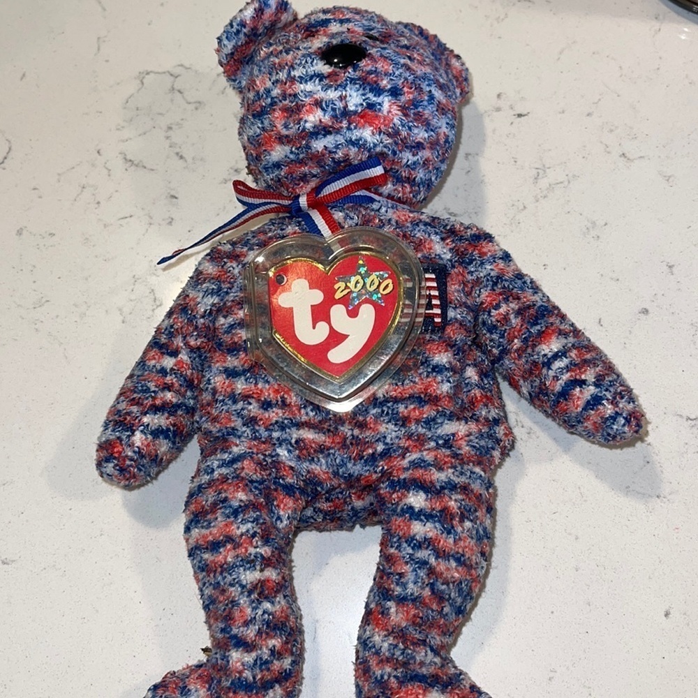Ty Beanie Baby USA Bear Red White & Blue Retired 2000